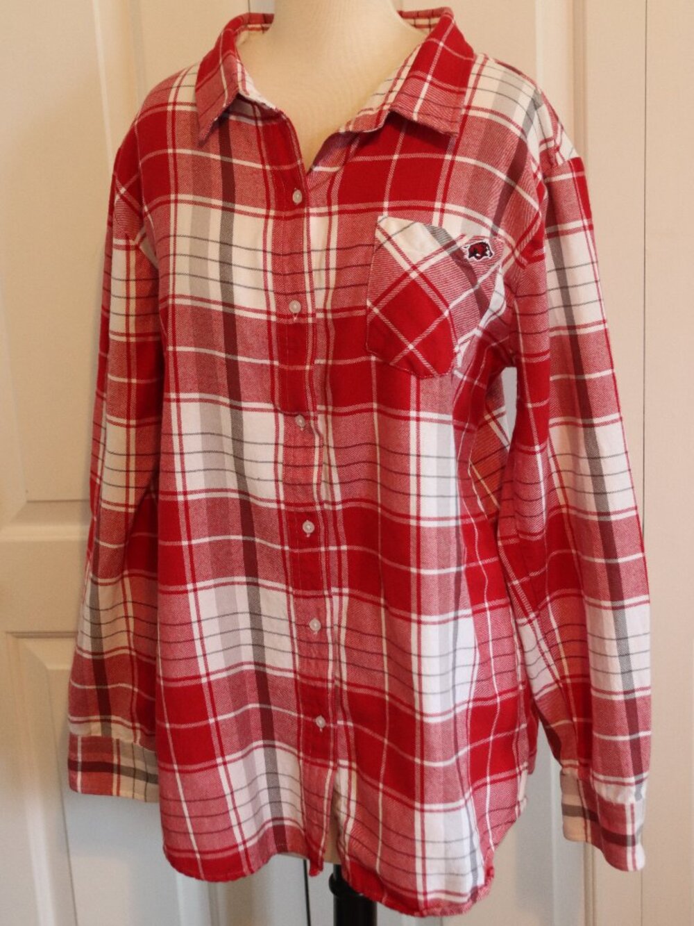 UG Apparel Red/White/Grey Arkansas Razorbacks Long Sleeve Plaid Flannel Size XL
